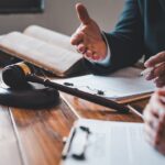 lawyers give advice about judgment - in General