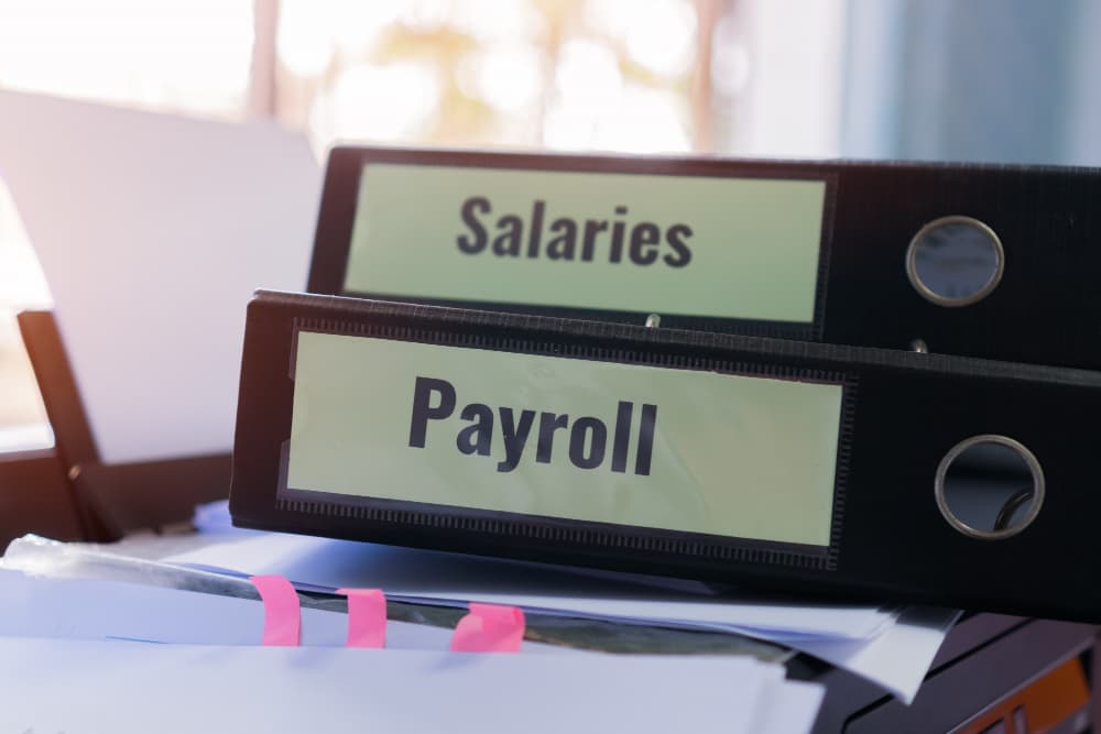 A list of documents related to salary in Essential clauses for remote contracts