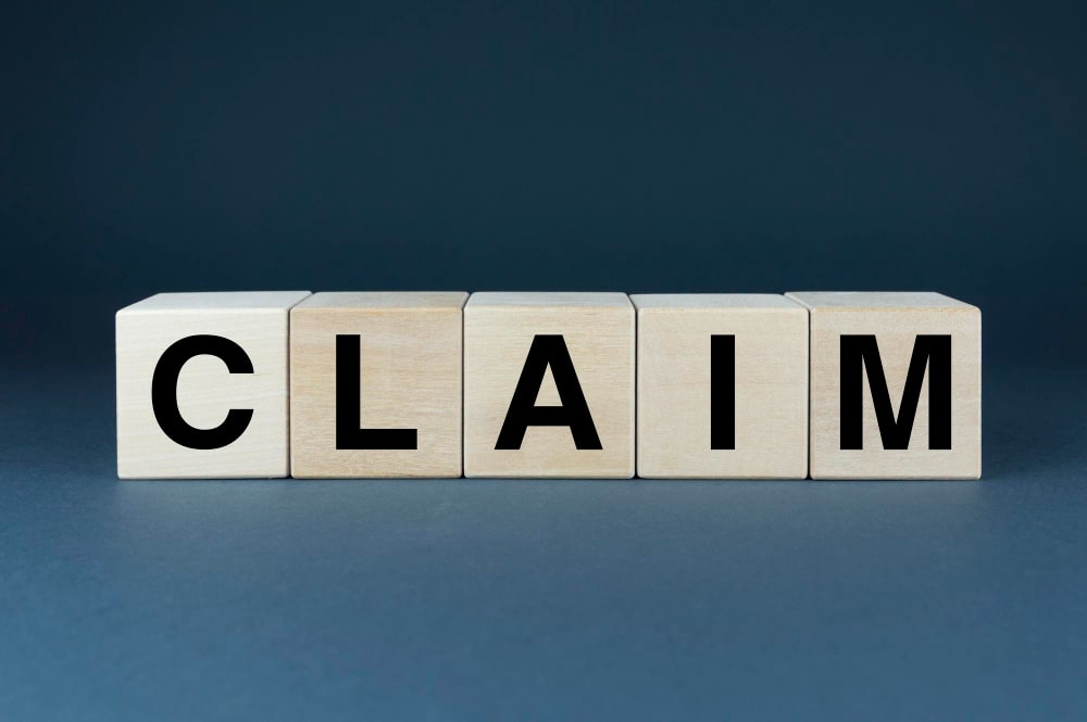 The wooden blocks on CLAIM referring to claim Management in International Contract