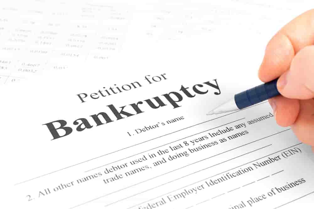 A petition for bankruptcy as a final step after announcement of corporate insolvency in UK