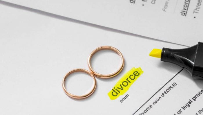 A person highlight divorce and the Issues related to International divorce